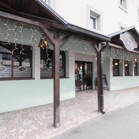Casa De Piatra Bistro Otel Kaloşvar Dış mekan fotoğraf